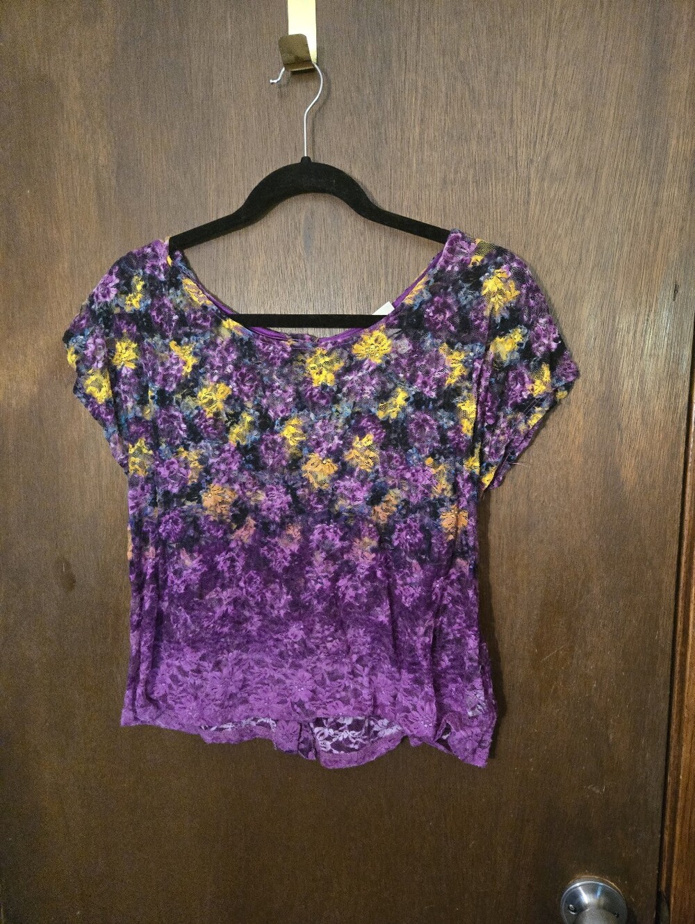 Mossimo Supply Co. Purple Floral Short Sleeve Tee Lace Crop Med